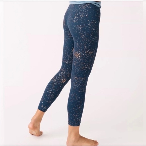 ZYIA Stay Gold Light & Tight Speckled 7/8 Leggings - Picture 3 of 13